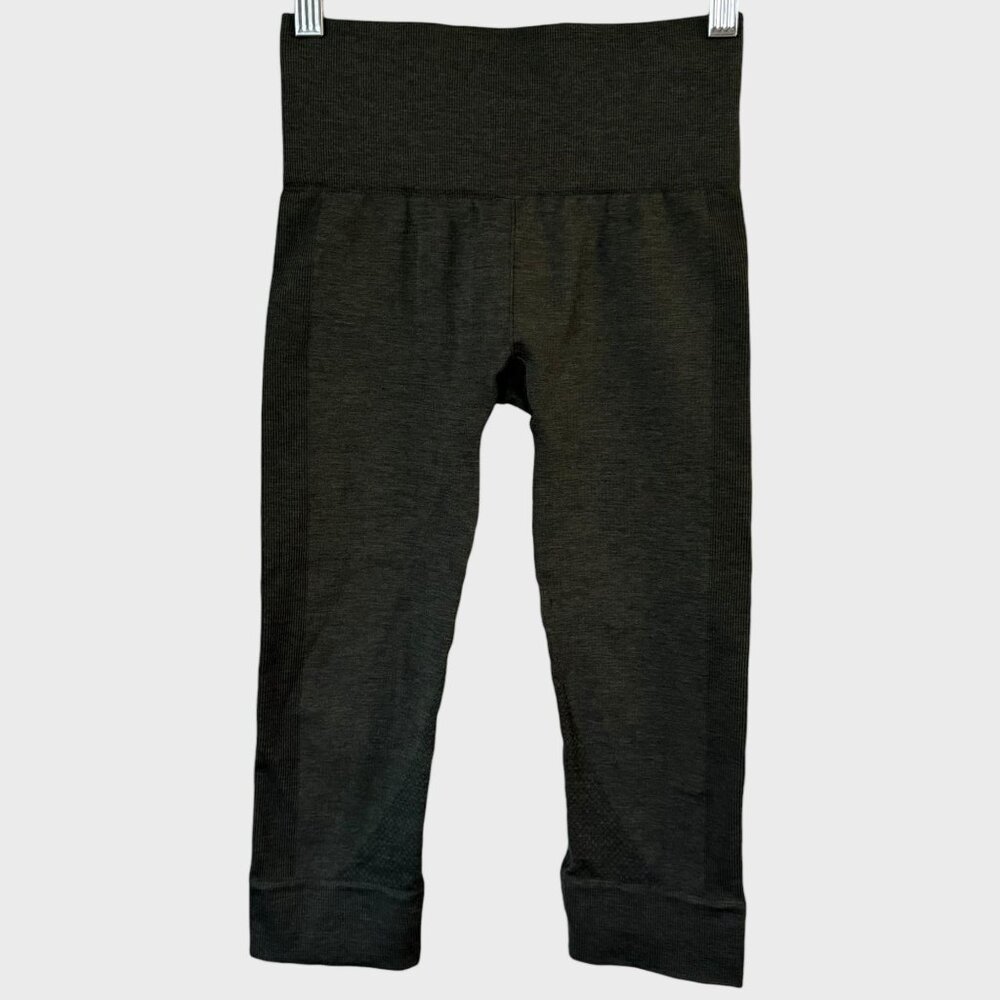 Lululemon Seamlessly Street Crop Capri Legging Green Women's 2 Athletic Yoga Gym - Picture 2 of 10